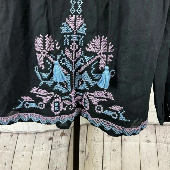 Roberta Roller Rabbit Black Embroidered Boho Top Size XS - Picture 2 of 6
